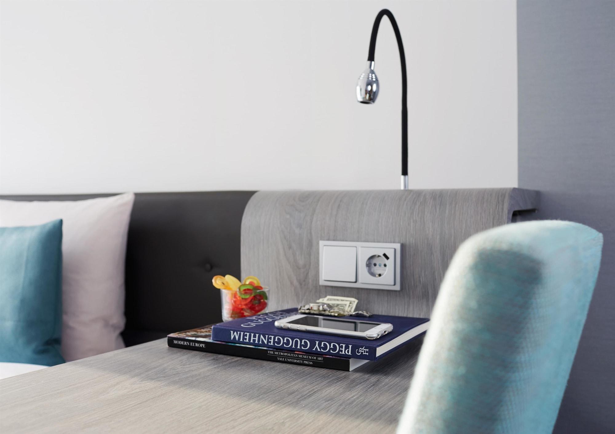 Living Aparthotel