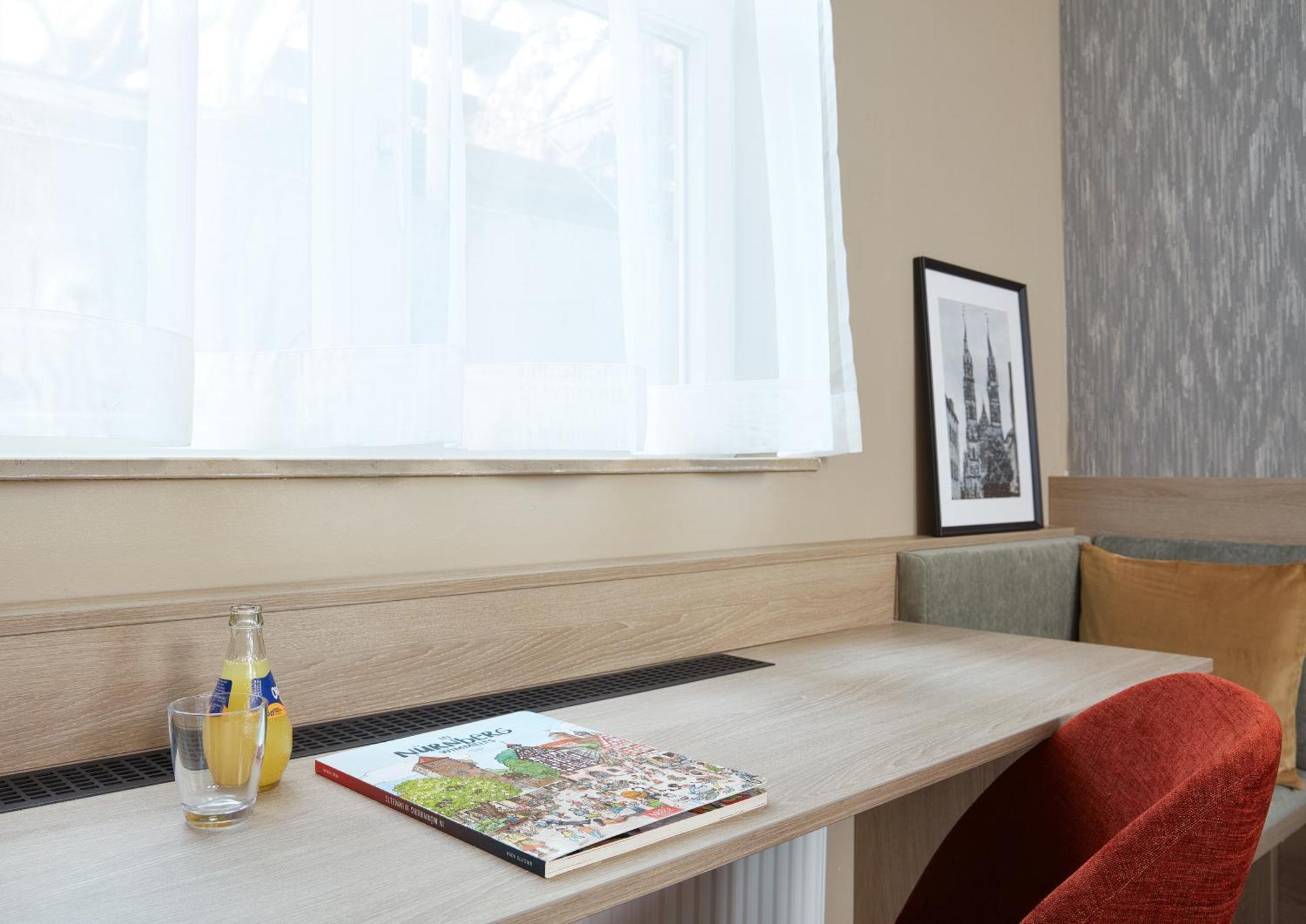 Aparthotel Living 3*