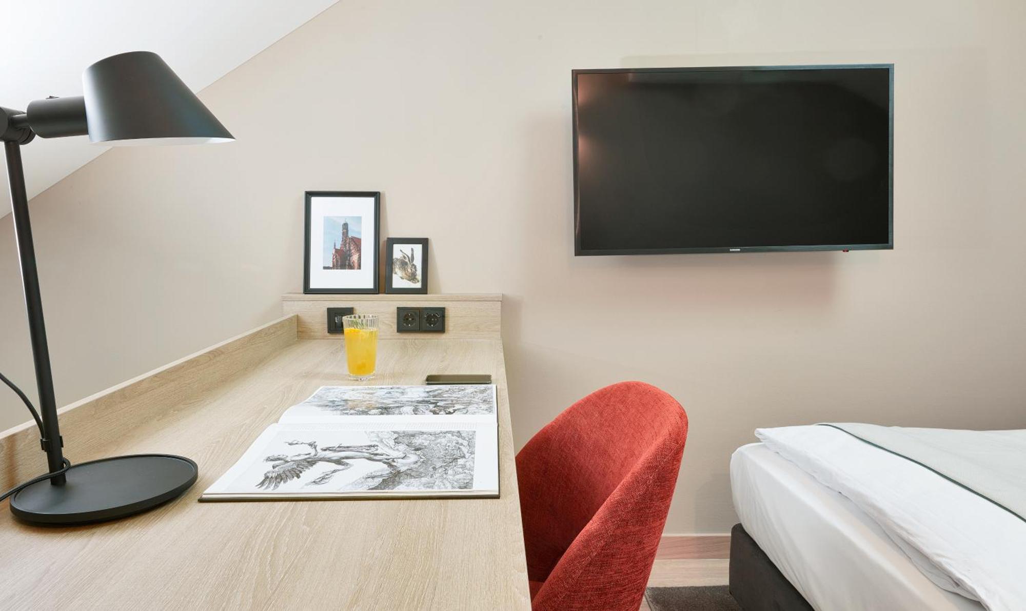 Living Aparthotel