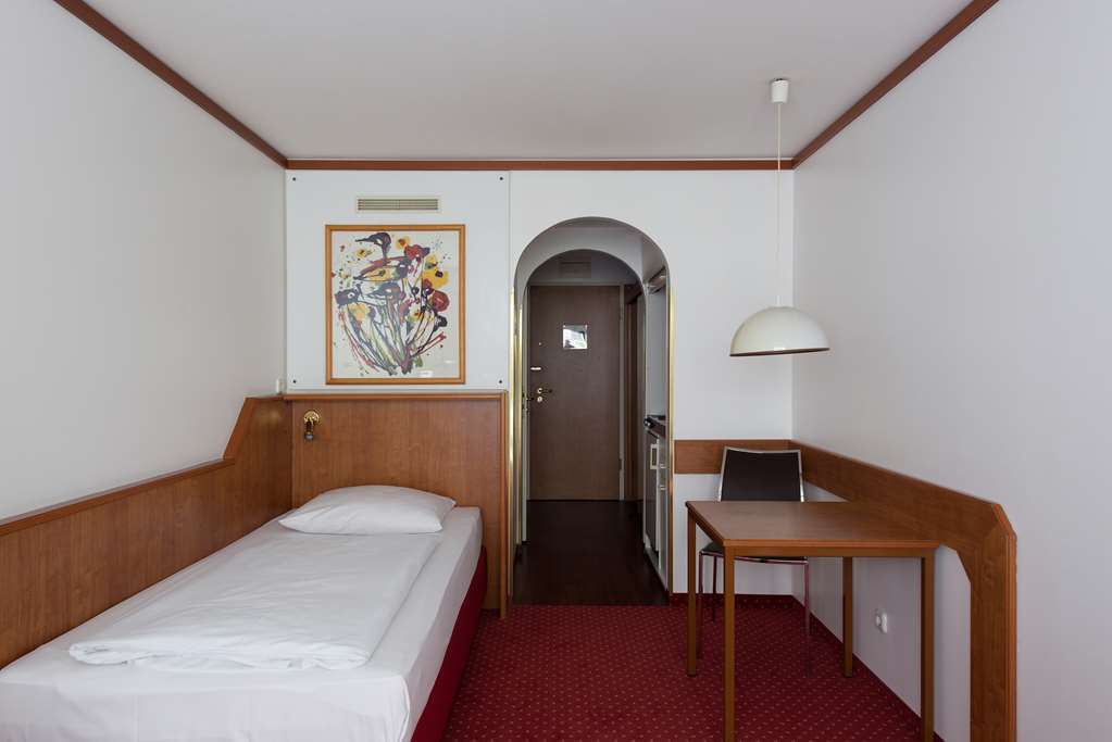 Living Nuremberg
