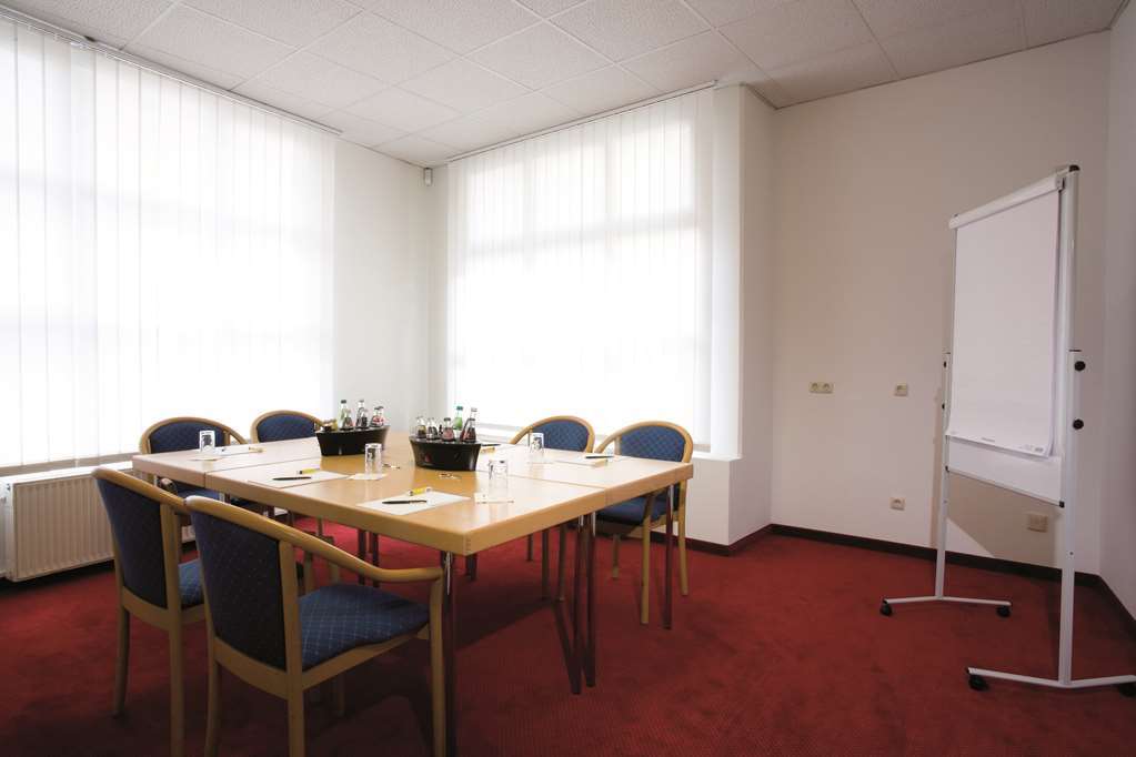 Aparthotel Living 3*